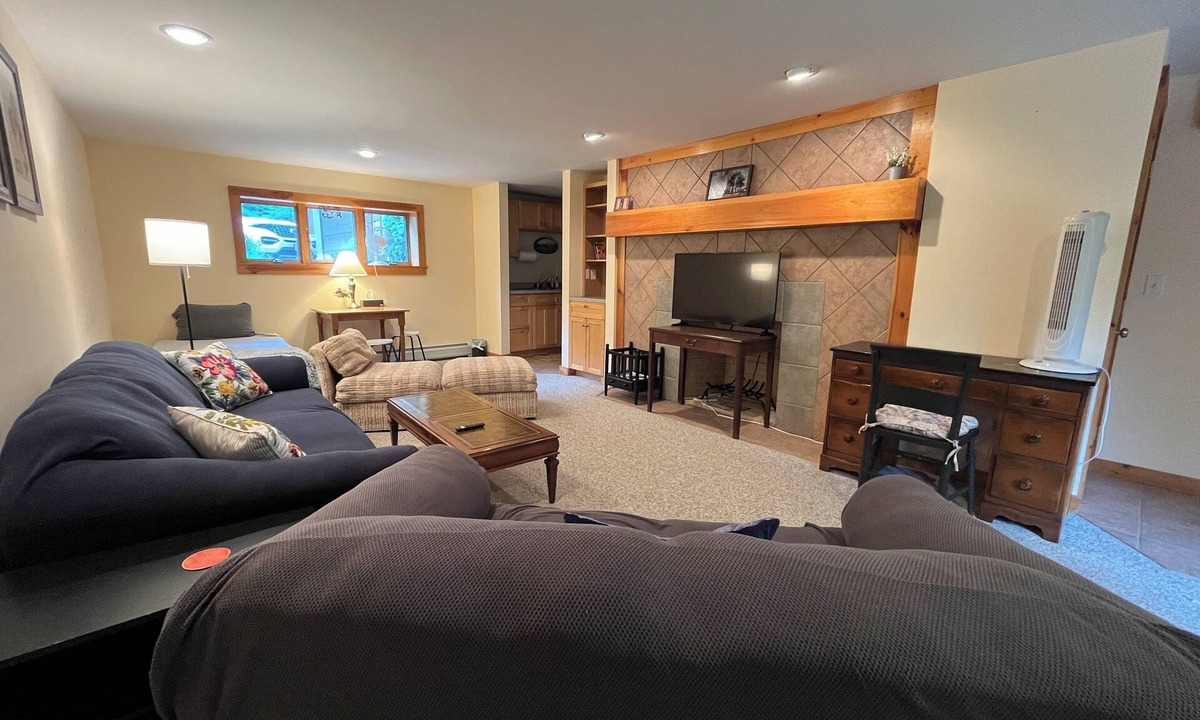 Silver Bay House | 2 BR, 1 BA with everything you need near Silver Bay & Hague!