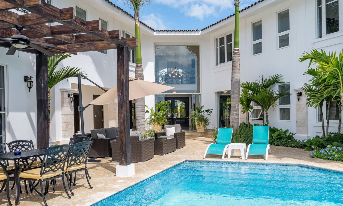 Bavaro Villa | Amazing Private Villa with Chef & Maids