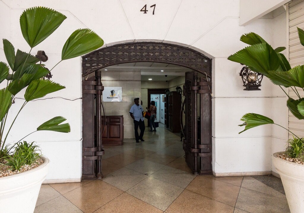 La Arboleda Apartment | AWESOME Location- NACO * City Center* - Studio Apt
