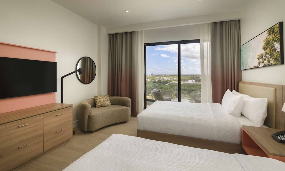 La Romana Hotel | Beach Getaway | Room w/Balcony, Outdoor Pool & Free Parking