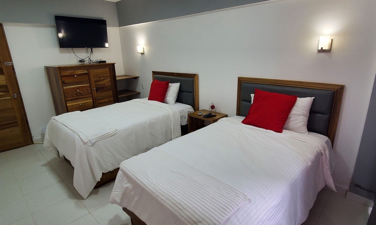 Reparto Ibarra Hotel | ♥ Best Price♥5 minutes walk to Boca Chica Beach
