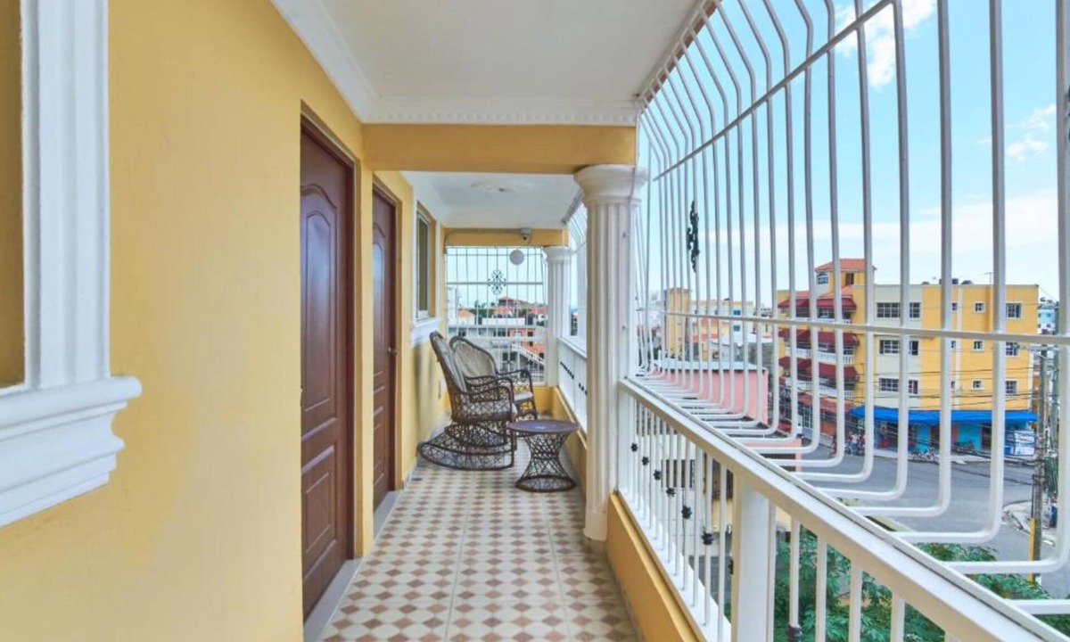 Corales del Sur Hostel | BNB Family Budget Hotel