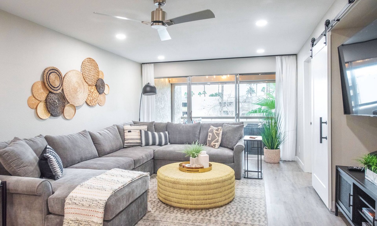 South Scottsdale Condo | BRAND NEW FULL LUXURY REMODEL - Old Town Scottsdale! 2BR/2BA En-suite, Htd Pool!