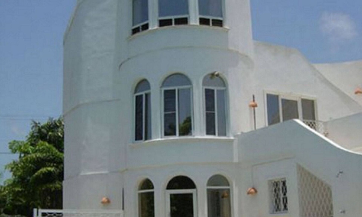 La Mulata House | Budget room in Dominican house with pool
