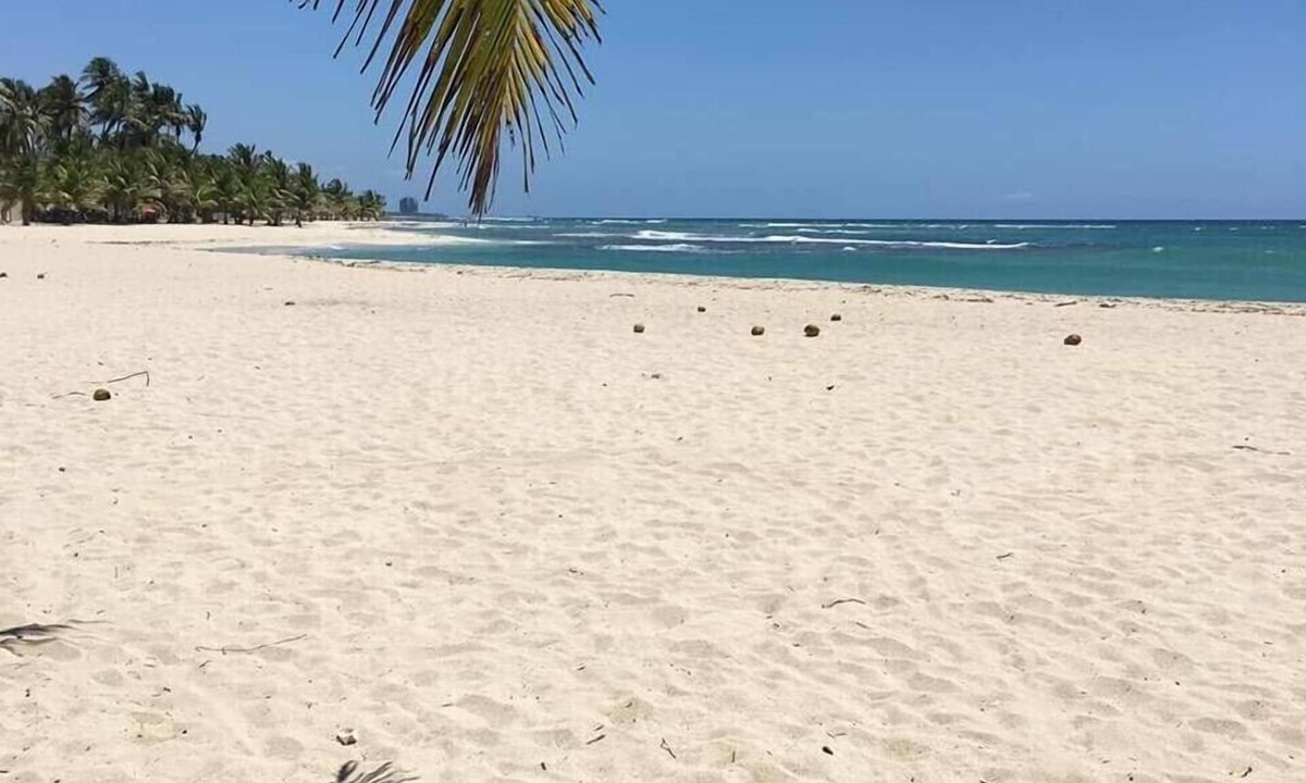 Juan Dolio - El Pueblo Condo | Caribbean Sea view large beach entire condo free wifi & netflix