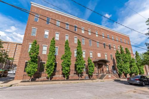 West End House | Centennial Park Condo Near Broadway Sleeps 4