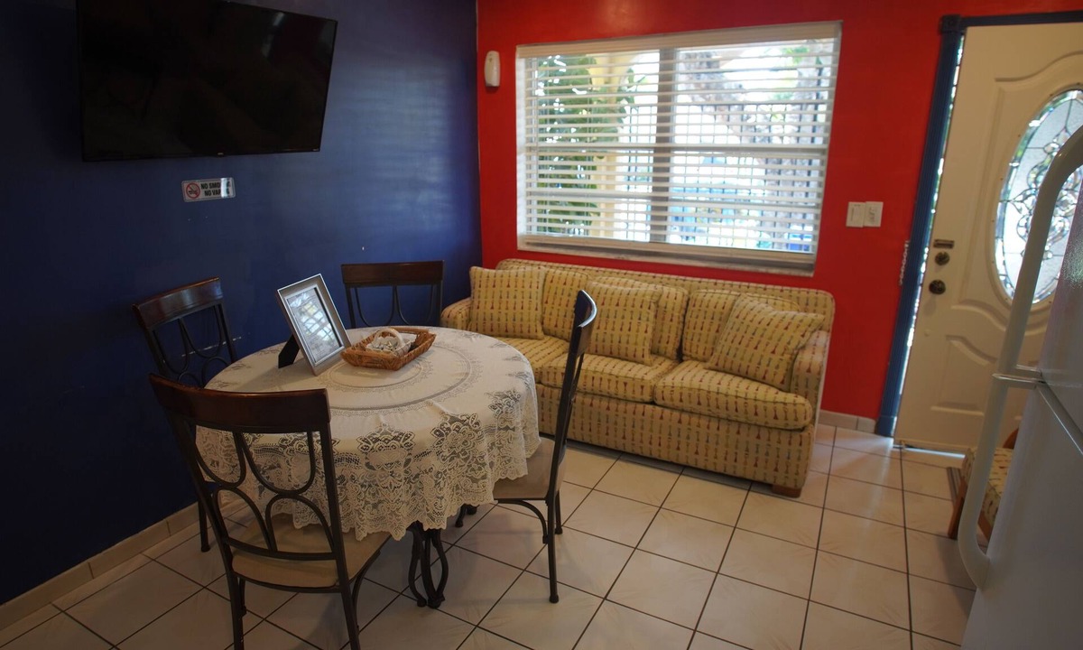 The Roads Apartment | Charming Apartment in the Heart of Little Havana, Miami