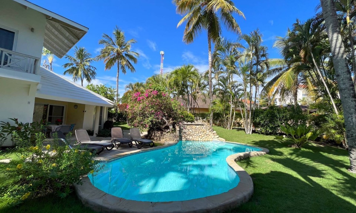Cabarete Villa | Charming ocean front 2 bd villa in Cabarete Center
