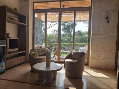 Casa de Campo Apartment | Cozy apartment overlooking the garden