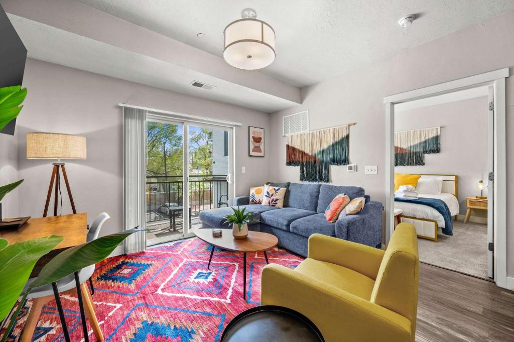Fairpark Apartment | Downtown SLC 2BR Delta & Conference