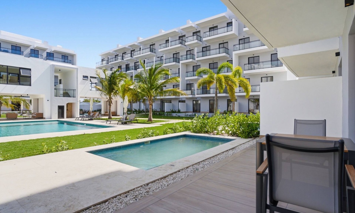 Punta Cana Apartment | Downtown you can walk to coco bongo Hard rock plazas IKEA and San Juan plaza.