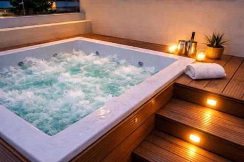 La Iglesia Apartment | Dream House Las Terrenas Terraza privada & Jacuzzi