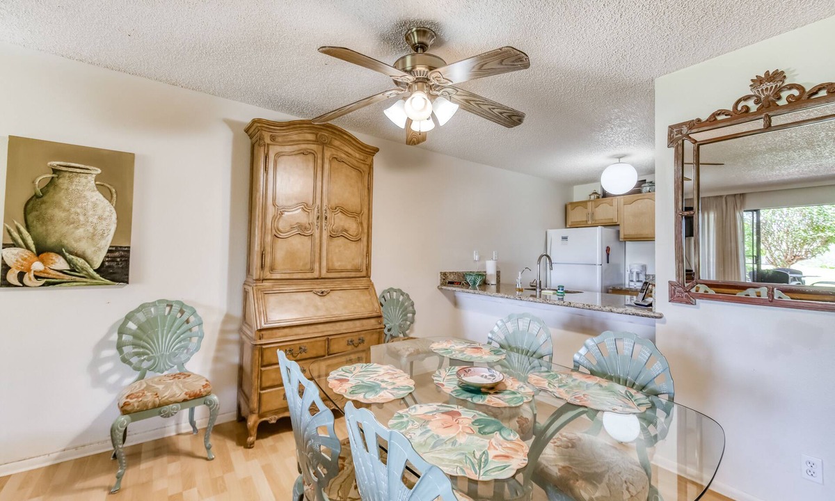 Maunaloa Apartment | Garden View, Ground-Floor Condo w/Lanai & Shared Hot Tub/Pool - Walk to Beach