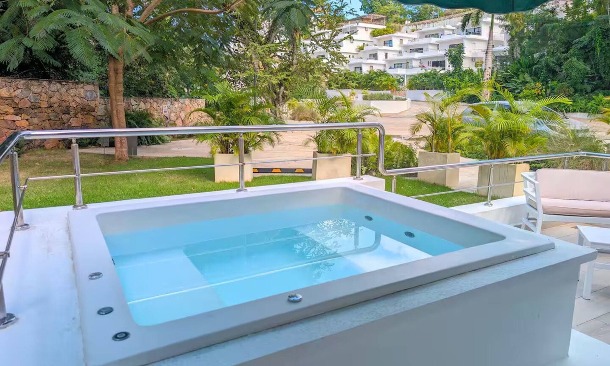 Las Terrenas Apartment | Getaway for 2 with Private Jacuzzi - 3 min Beach
