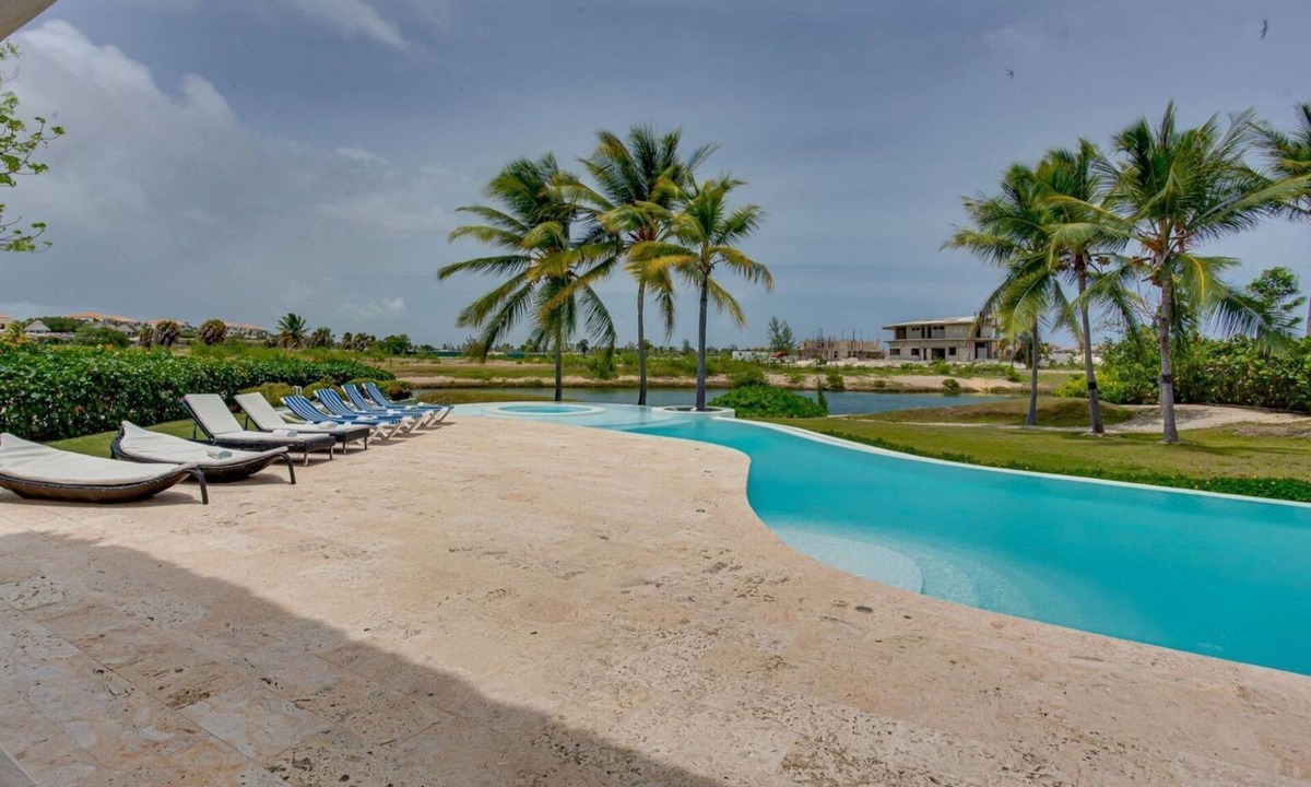 Punta Cana Villa | Golondrina Lake View