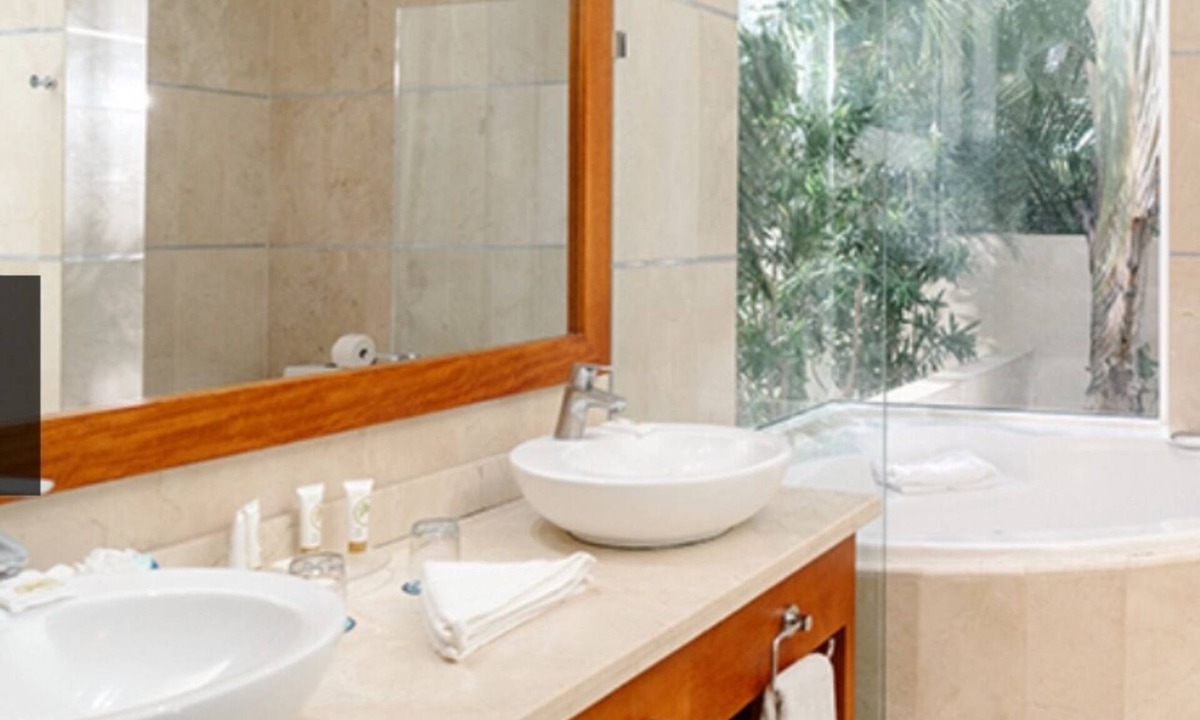 Barrio Las Yaguitas Resort | Gorgeous all-inclusive VIP guest experience in Punta Plata oasis 🌞