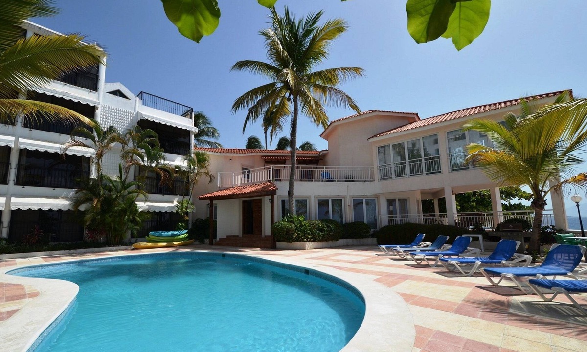 El Batey Hotel | Guest-friendly room in beachfront residence, pool/WiFi/AC/Cable TV, near all