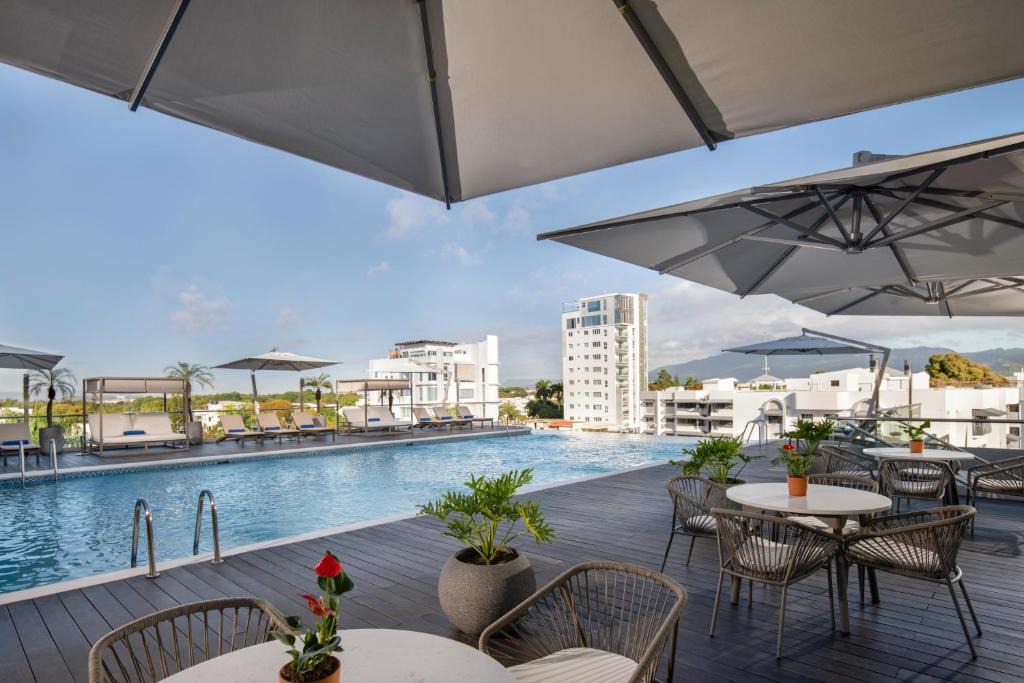 Los Jardines Hotel | Hodelpa Gran Almirante