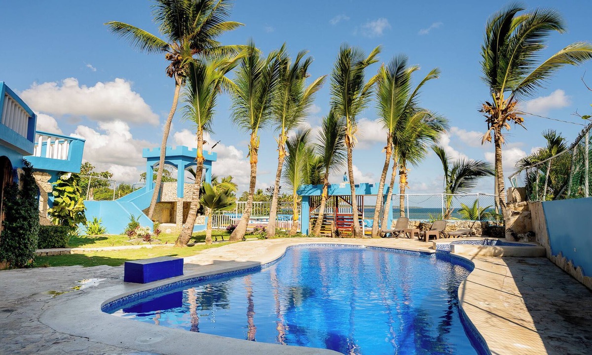 Boca de Yuma Hotel | Hotel Pirata Boca de Yuma