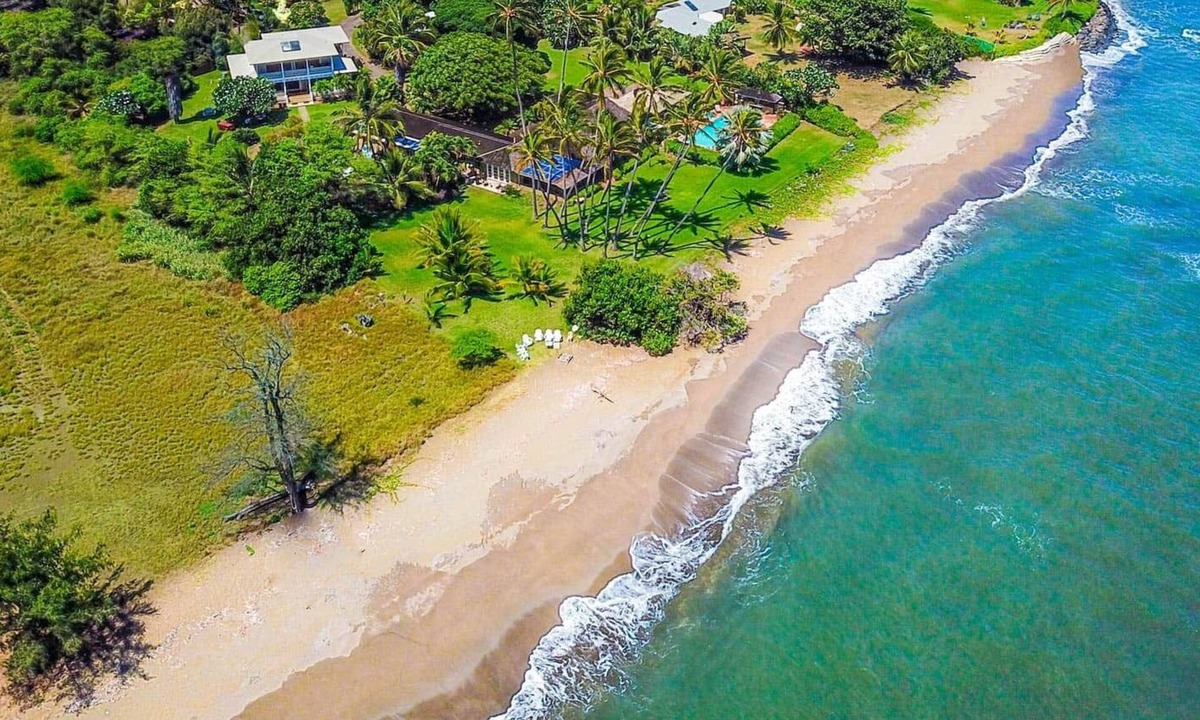 Kekaha House | Incredible 5br Kekaha Beachfront Estate for 10!