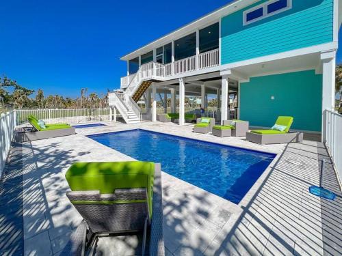 Jose's Hideaway House | Island Retreat: Your Exclusive Oasis Awaits