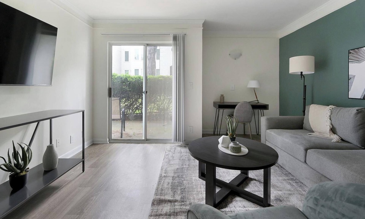 Green Hills Apartment | Landing | Chic 1BD, Courtyard, Gym