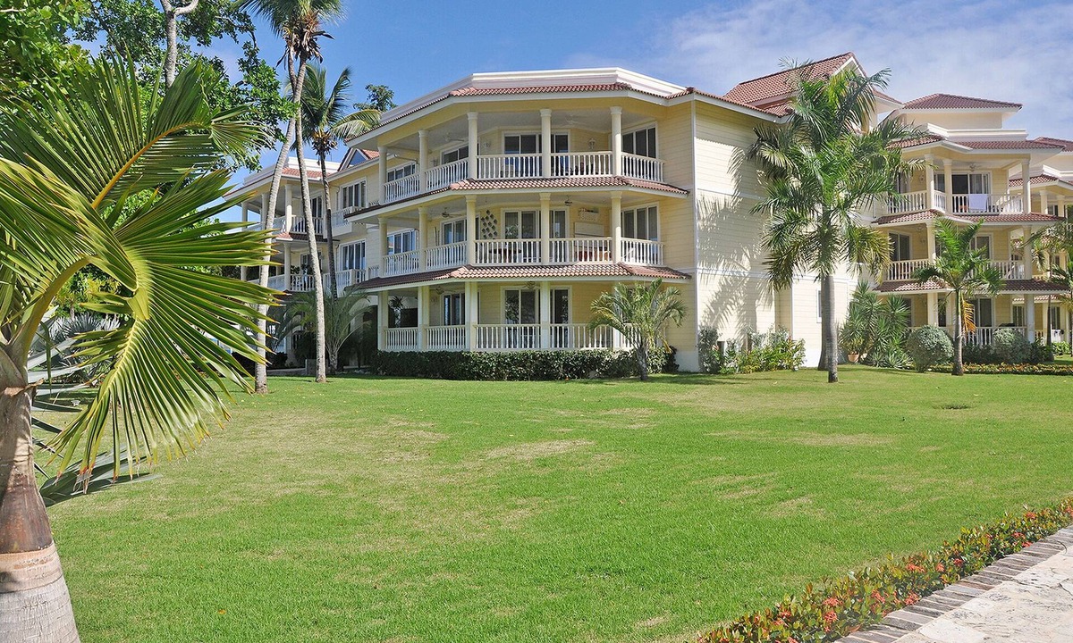 El Batey Apartment | Luxury 2BD Condo in Beachfront Residence, Guest-Friendly, Near Everything