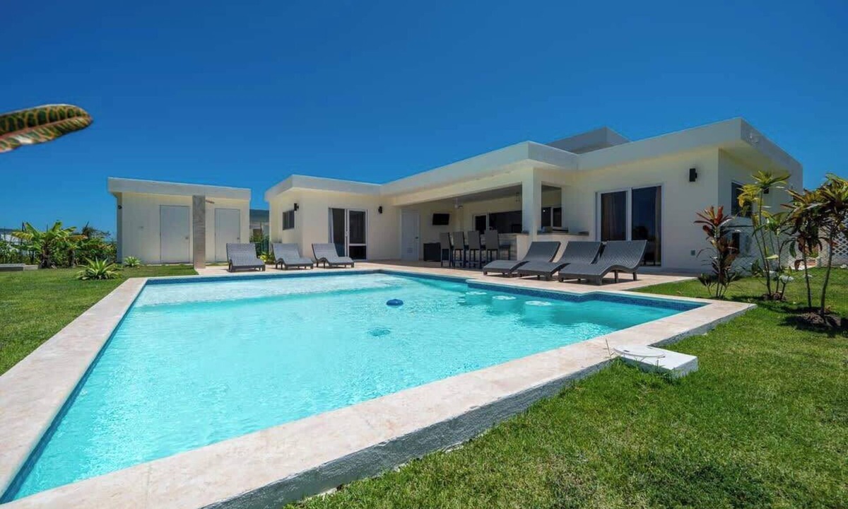La Mulata House | Luxury 3-bedroom Casa Linda.