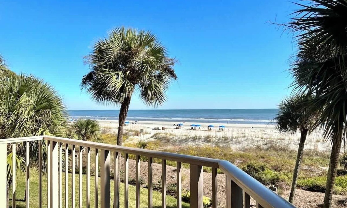 Beach Lagoon Condo | Luxury Ocean View Villa w/Pool on Hilton Head