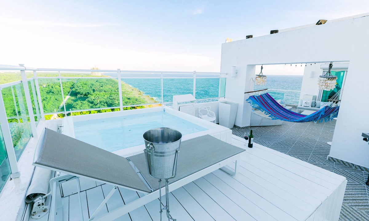 Villas Del Mar Condo | LUXURY PENTHOUSE OCEAN FRONT ROOFTOP JUAN DOLIO