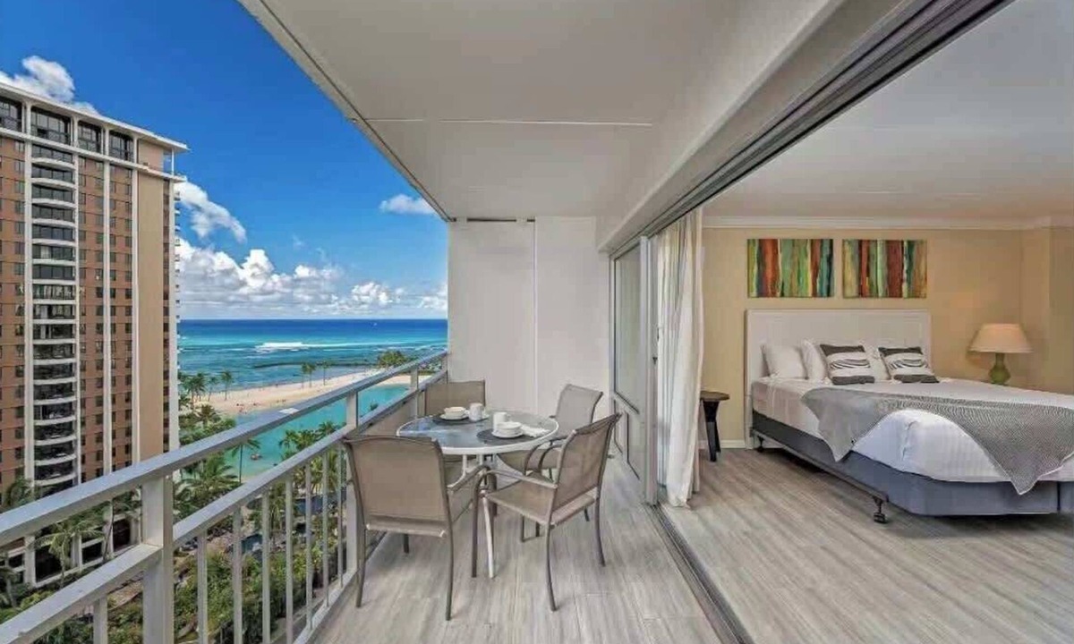 Waikiki Apartment | @ Marbella Lane - Ocean Marina View Ilikai Hotel