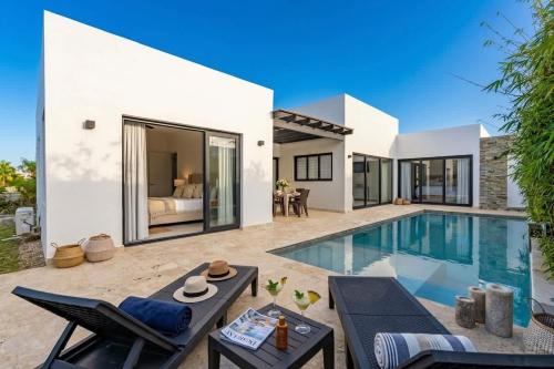 Playa Chiquita Villa | Modern Luxury Villa with Private Pool Ocean Village