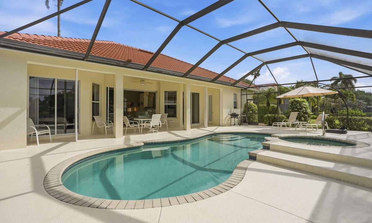 Vineyards House | Naples Vineyards Living | Private Pool + Spa