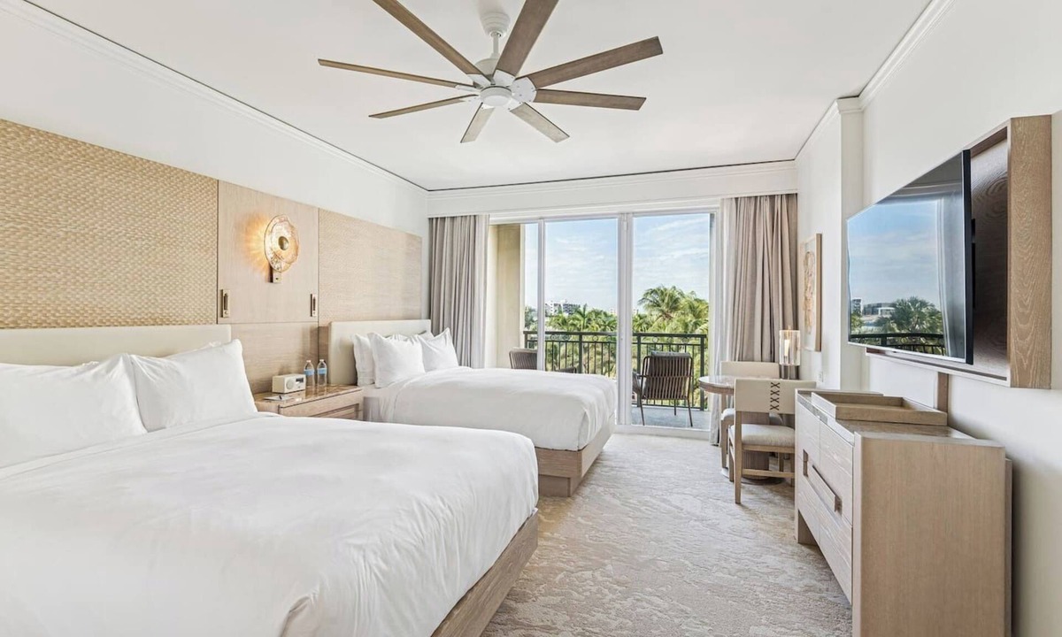 Key Biscayne Bed & Breakfast | Newly Renovated Ritz-Carlton Key Biscayne Suite