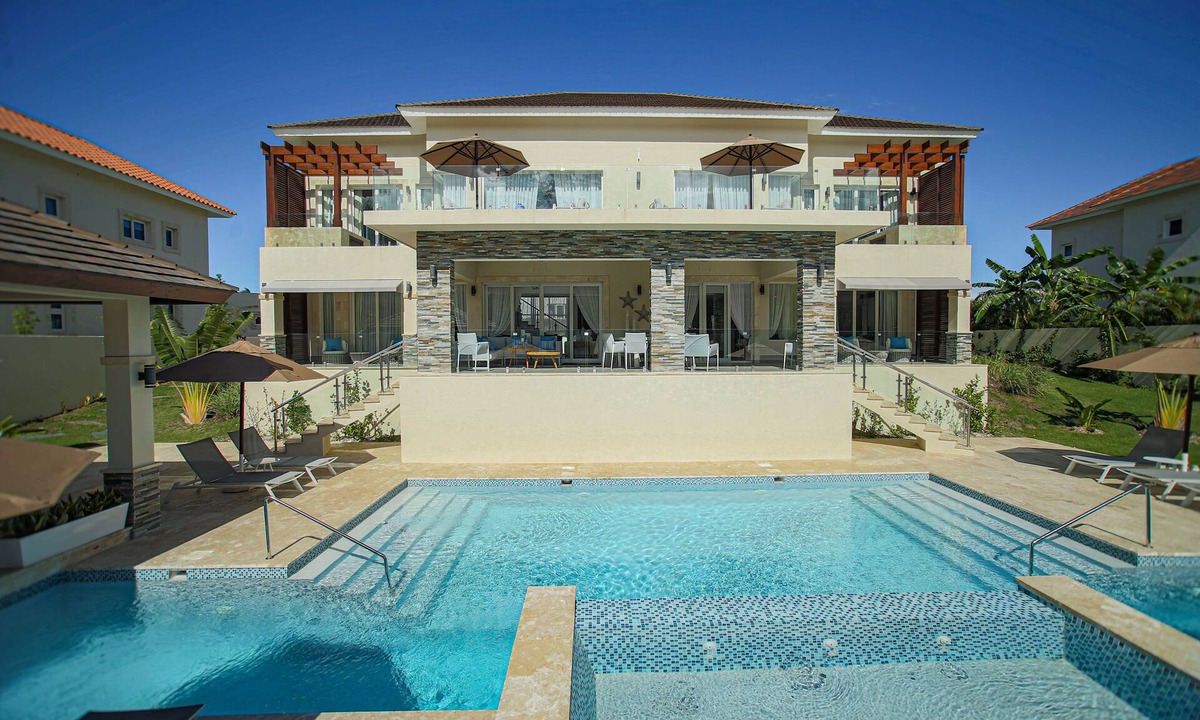 Puerto Plata Villa | Owner-Rented Contemporary All-Inclusive Tropical Villa