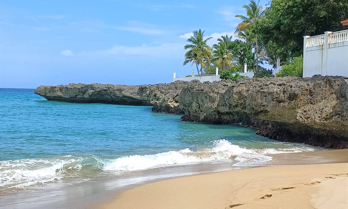 La Esplanada Villa | Peaceful 3 bedroom townhouse w/private pool, close to beaches and downtown Sosua