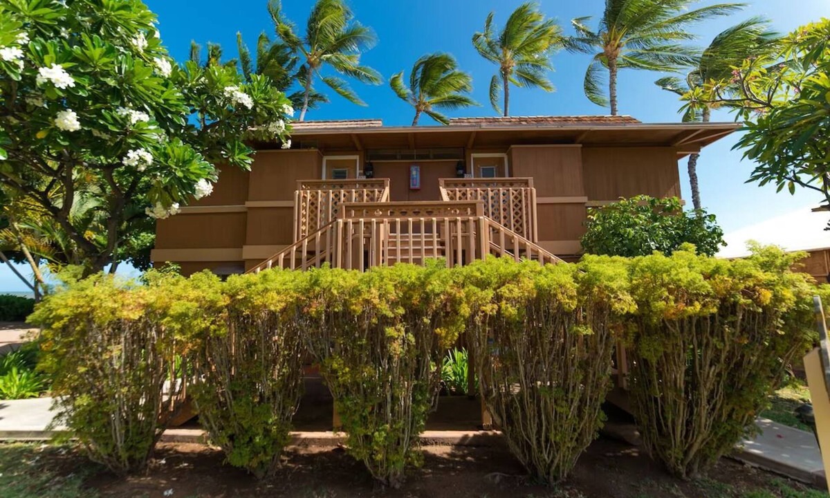 Kaunakakai House | Pets Are Welcome at Hotel Molokai! Ocean View Suite with Balcony, Outdoor Pool!