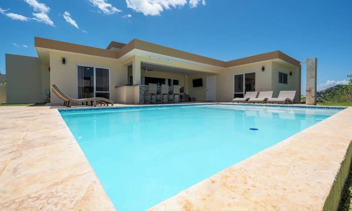 La Mulata House | Private Oasis — 3 King Suites — Brand New.