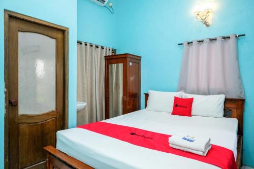 Mojokerto Hotel | RedDoorz near Mojokerto Train Station