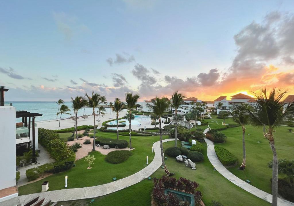 Cap Cana Marina Apartment | resort style beach front condo on the top floor!