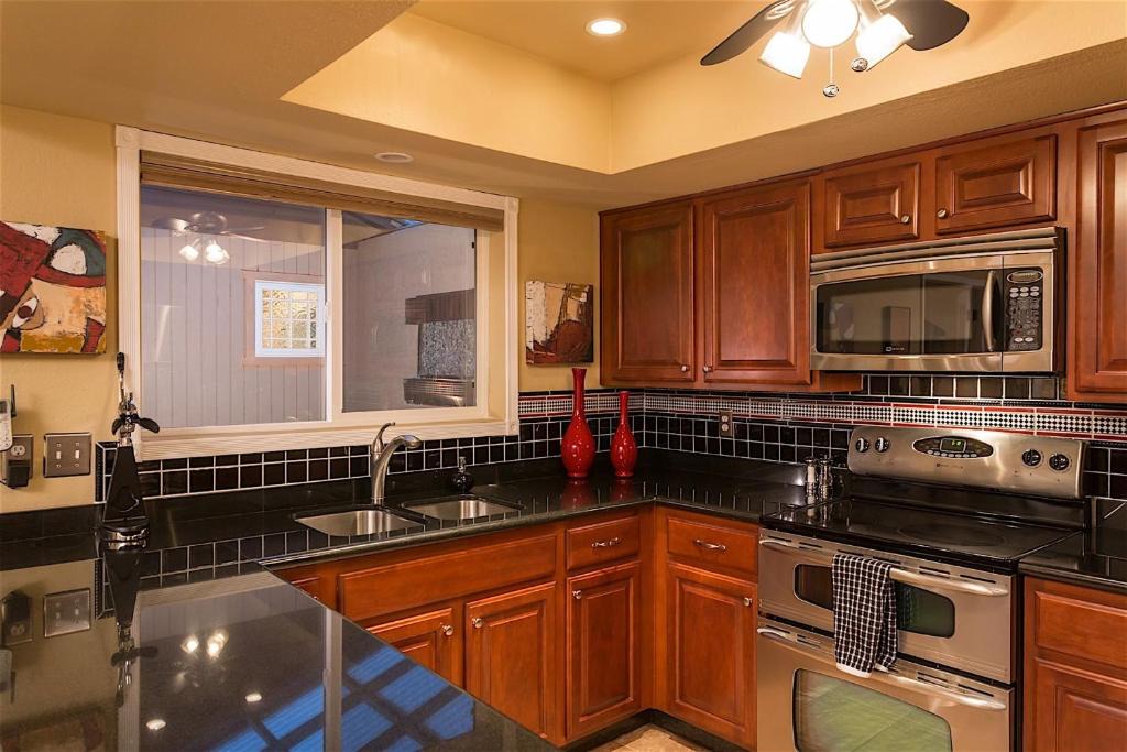 South Scottsdale House | Scottsdale Siesta 3 BR by Casago
