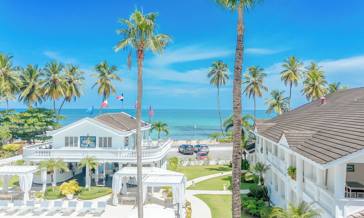 La Iglesia Apartment | Sea View Duplex /Near Beach and in the heart of the Center/Pool/Free Wifi