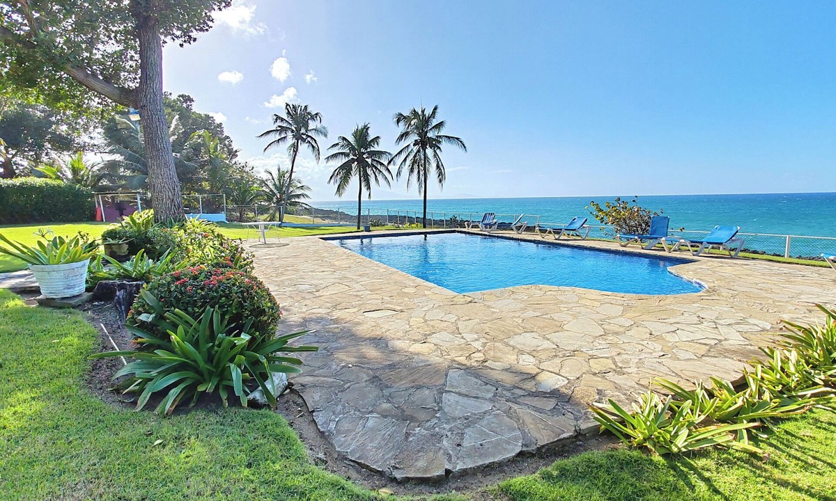 Playa Chiquita Villa | Sosua 9 BR Oceanfront Mansion Near Beach +Bonus