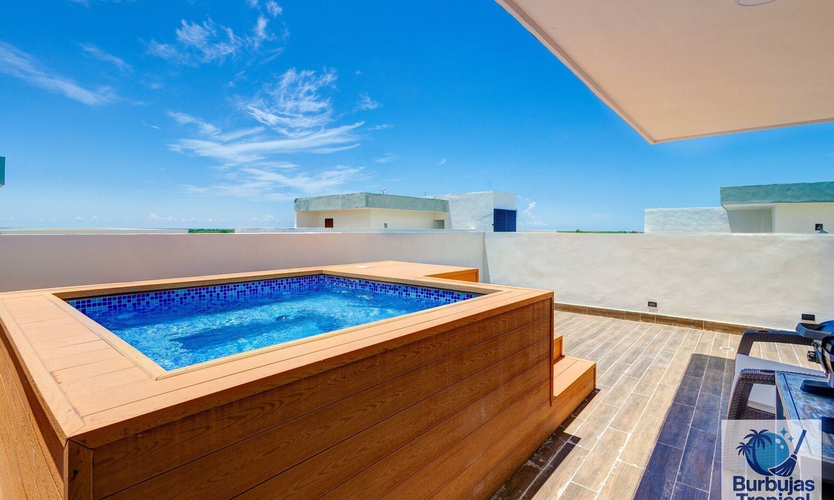 Villa Hermosa Apartment | Spacious 3-bedroom apartment with private Jacuzzi close to Cruise Terminal