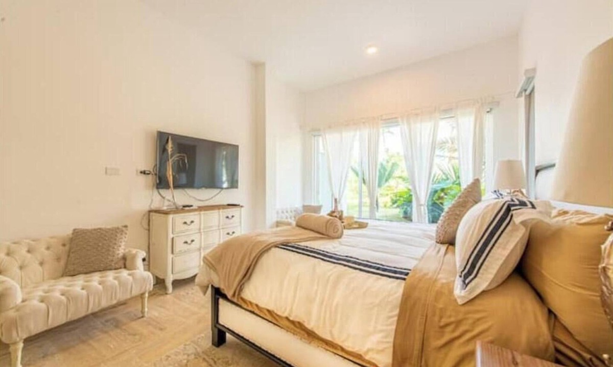 La Ceiba Apartment | Spectacular 3 bedrooms beach front apt # p6-104
