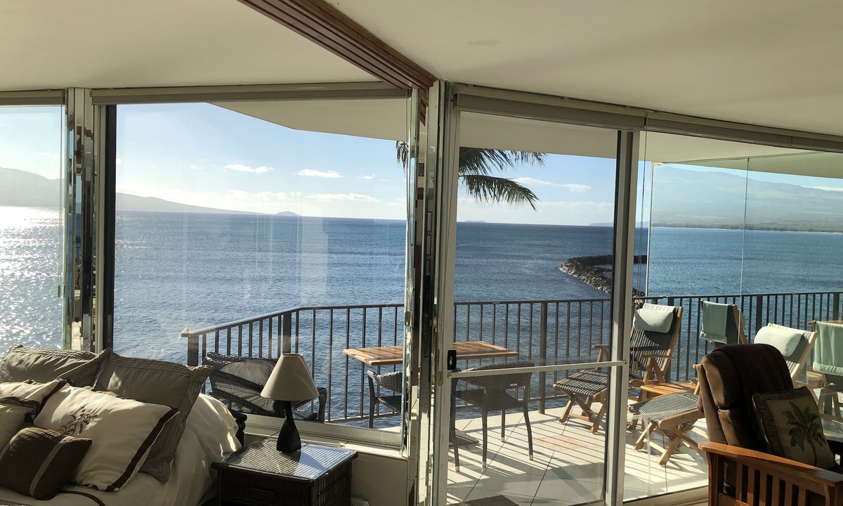 Maalaea Condo | Spectacular Wall of Glass!