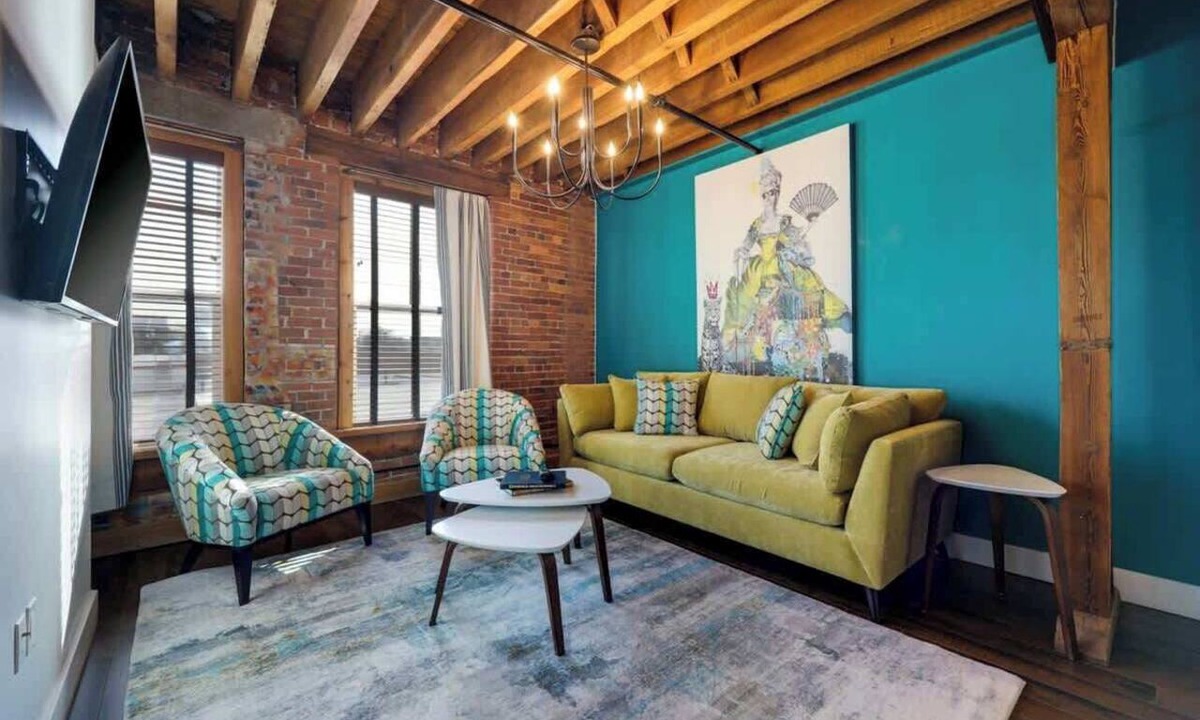 Nashville Condo | Stylish 1865 Warehouse Loft | Steps to Vanderbilt
