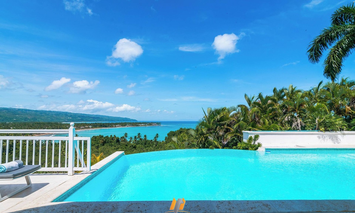Las Terrenas House | The OLA offers you a Unique location - Sea view swimming pool - Wifi
