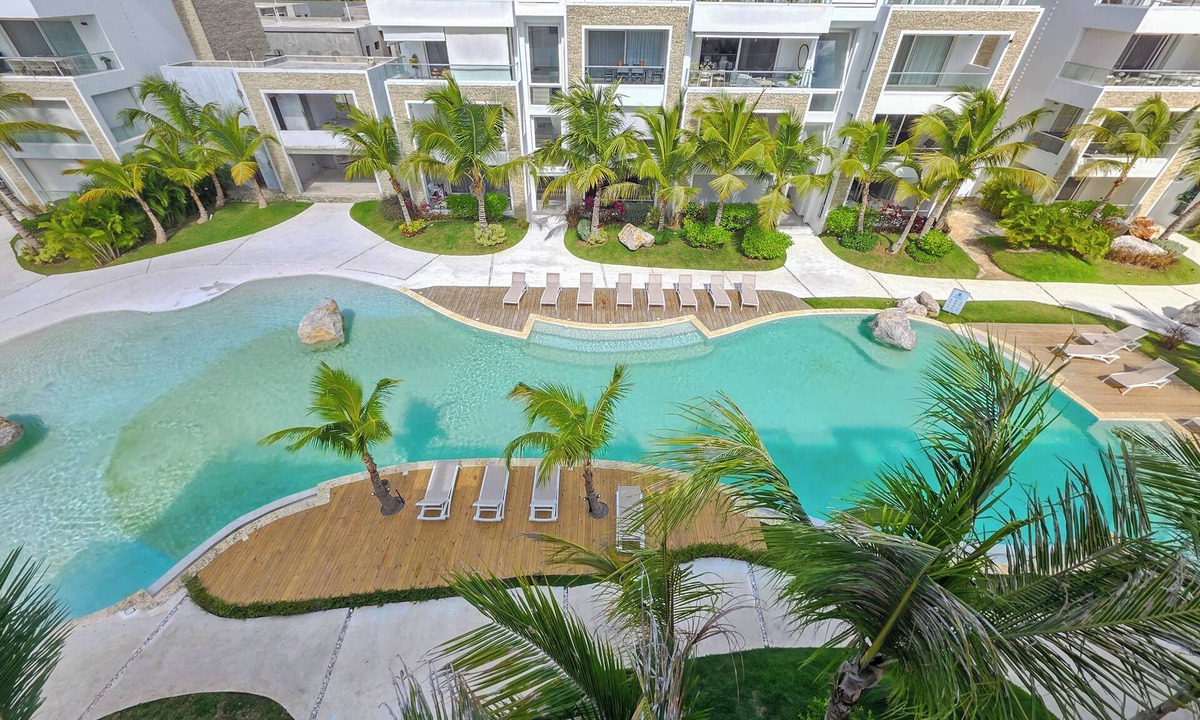 Dominicus Apartment | Trinidad 302 Luxury Beachfront Penthouse Rooftop Jacuzzi Aqua Esmeralda