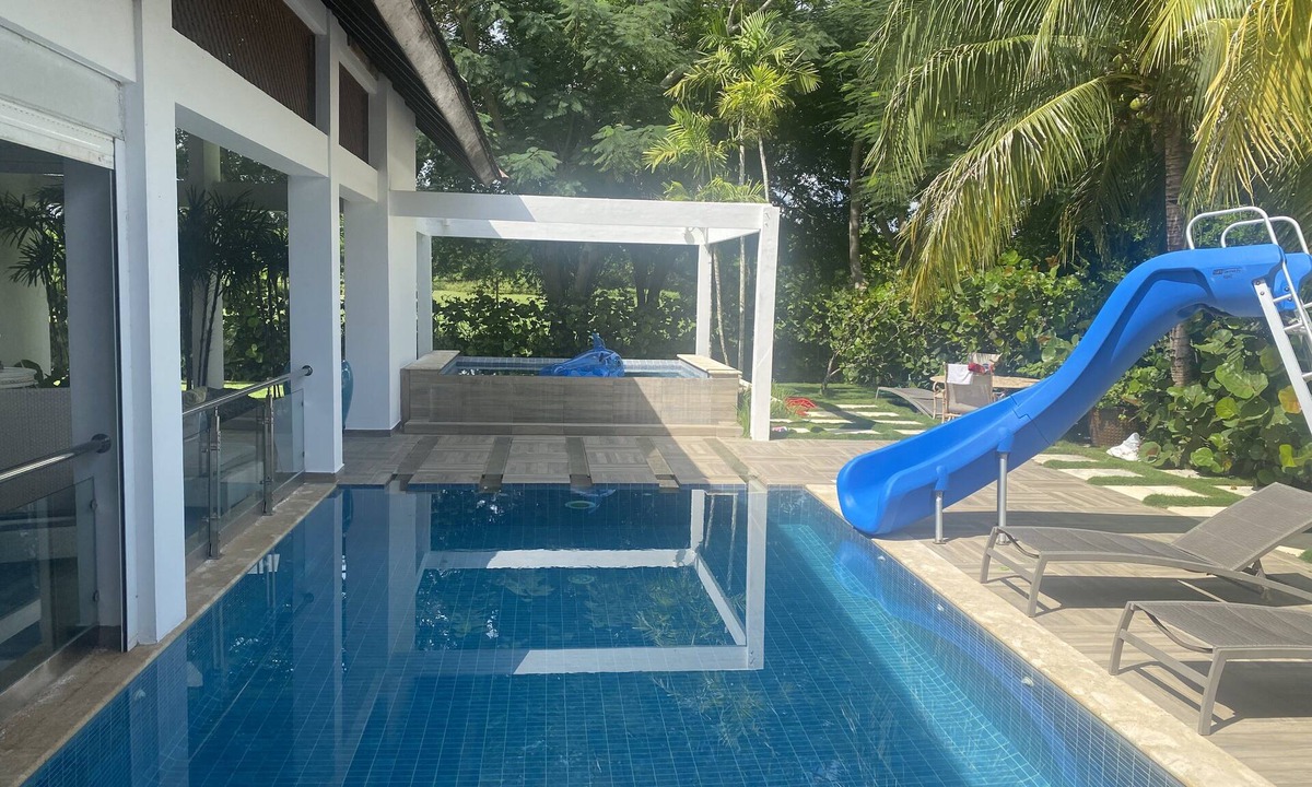 Guayacanes Villa | villa dentro del complejo guavaberry